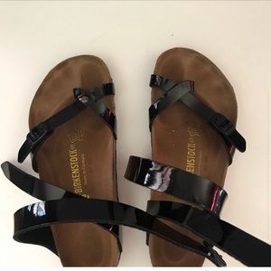 Birkenstock Shoes - Birkenstock black sandals; in GREAT condition Birkenstock Shoes - Birkenstock black sandals; in GREAT condition